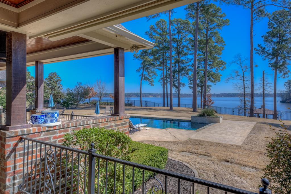 422 Bridgewater Circle