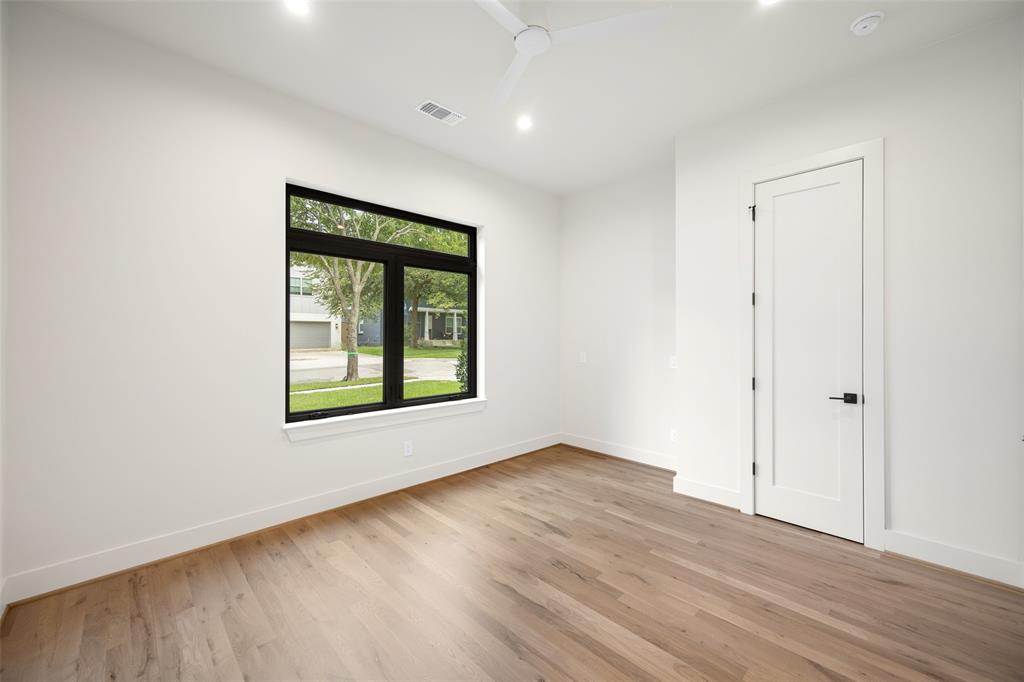 LAKE HIGHLAND ESTATES 3 - Residential