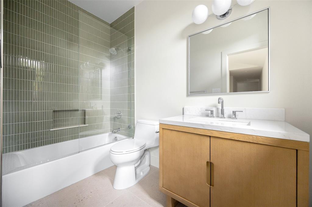 LAKE HIGHLAND ESTATES 3 - Residential