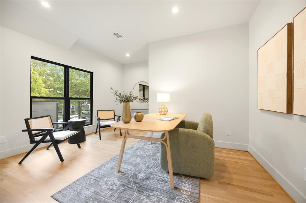 LAKE HIGHLAND ESTATES 3 - Residential