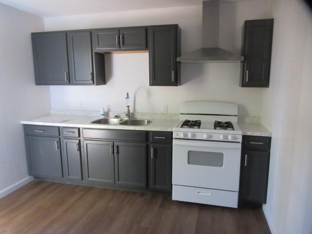 2655 Ash Crescent Street