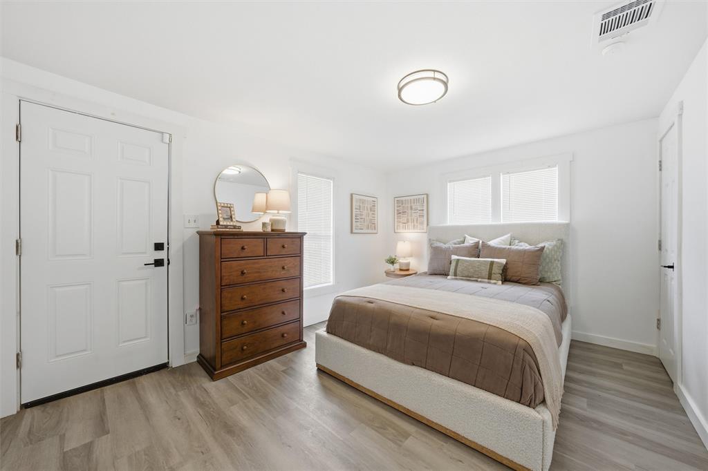 Central Villa - Residential