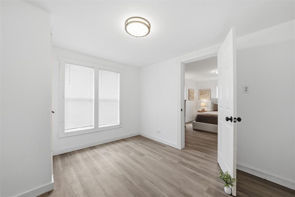 Central Villa - Residential