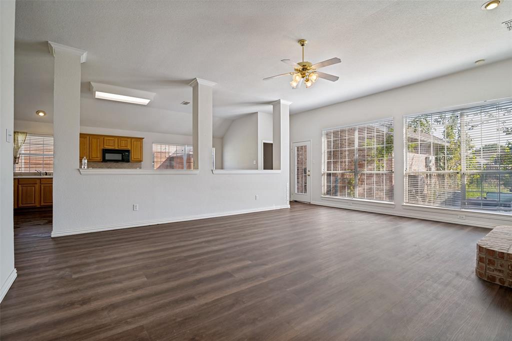 7309 Meadowwood Drive