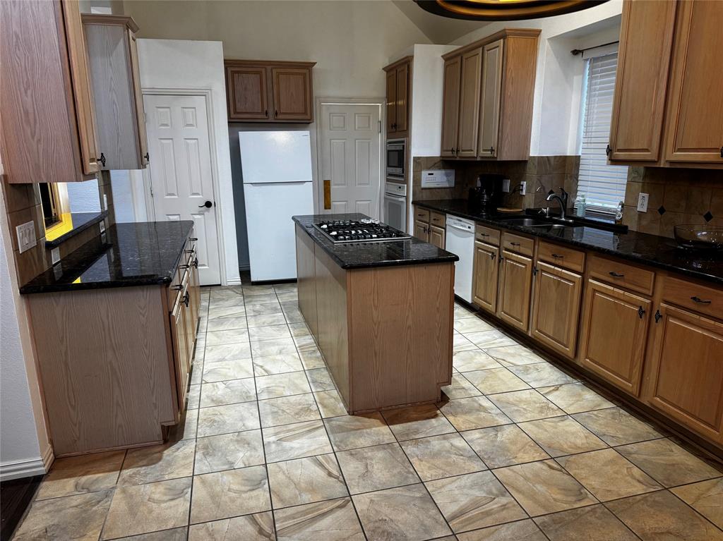 Churchill Crossing Ph B - Residential Lease