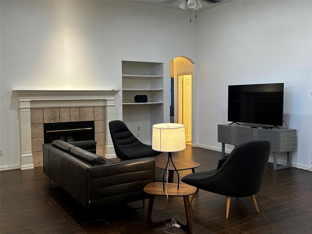 Churchill Crossing Ph B - Residential Lease