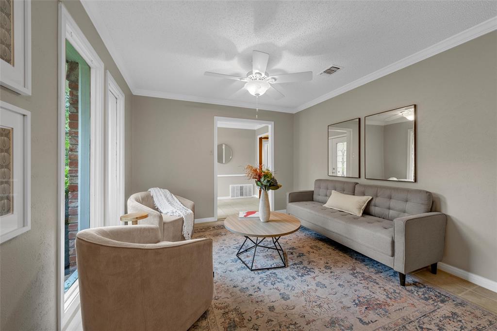 3301 Loma Vista Drive