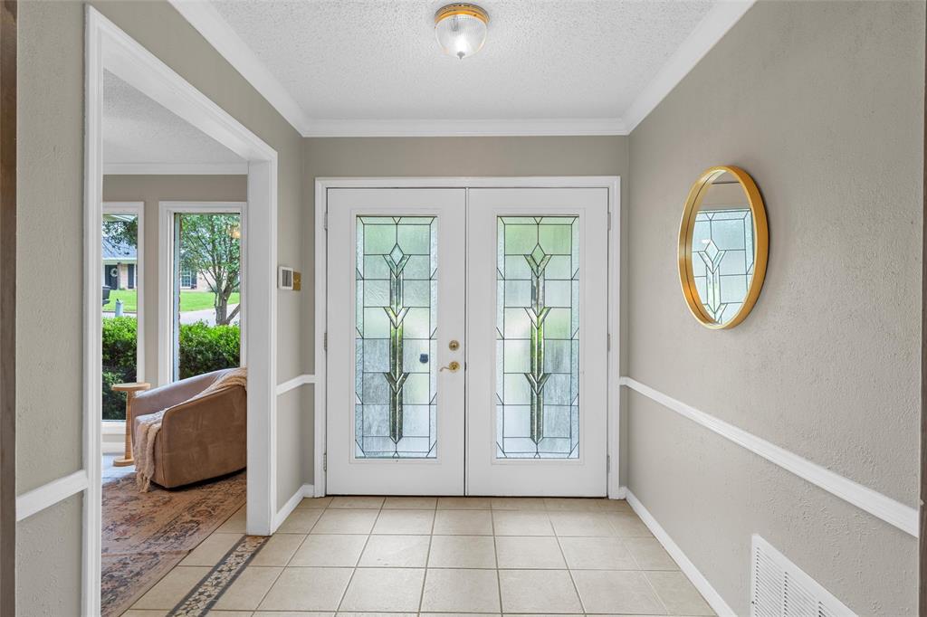 3301 Loma Vista Drive