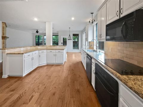 Tiny photo for 1600 Country Walk Drive, McKinney, TX 75071 (MLS # 21101210)