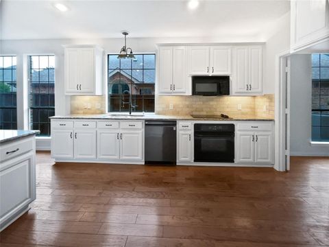 Tiny photo for 1600 Country Walk Drive, McKinney, TX 75071 (MLS # 21101210)