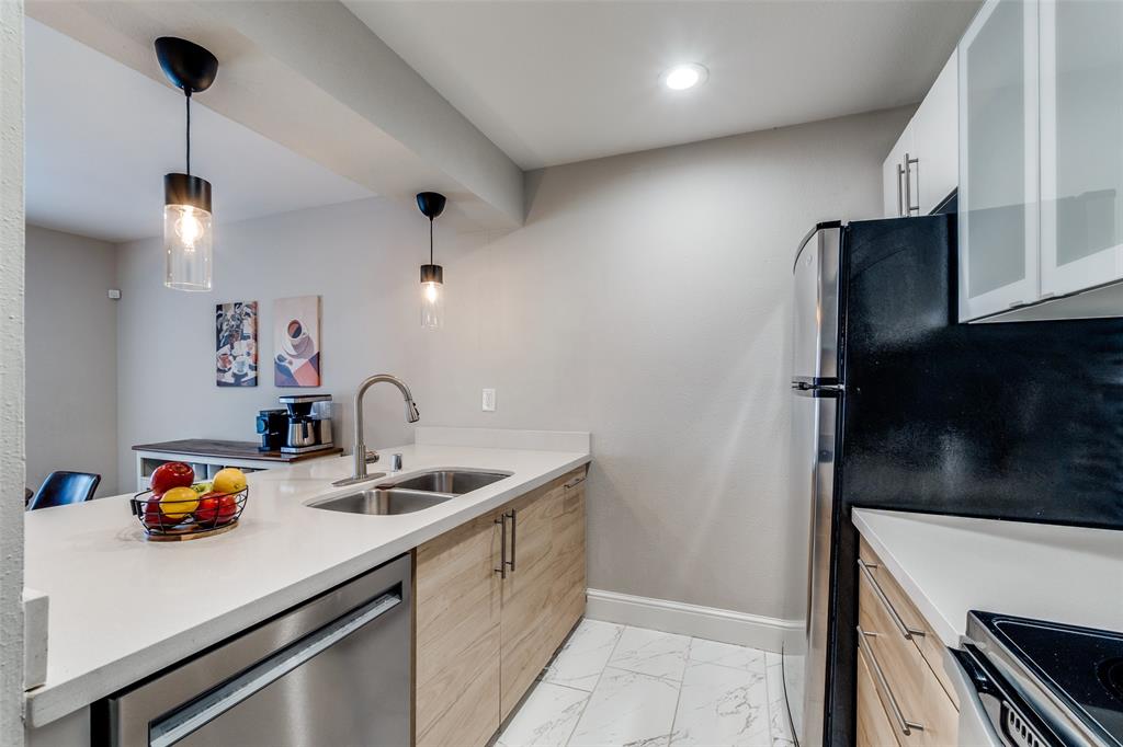 Bella Gardens Condos Bldg 5937 - Residential