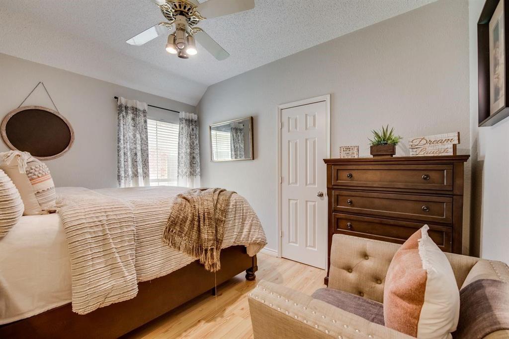 Mansfield, Texas 76063, United States, 3 Bedrooms Bedrooms, ,2 BathroomsBathrooms,Residential,Pending,118203