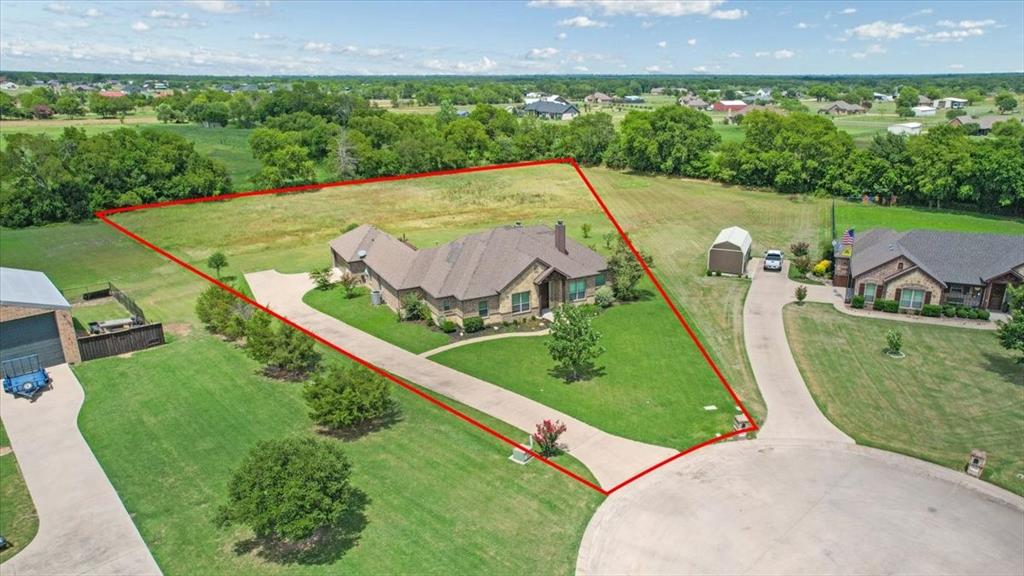 2741 Laurel Oaks