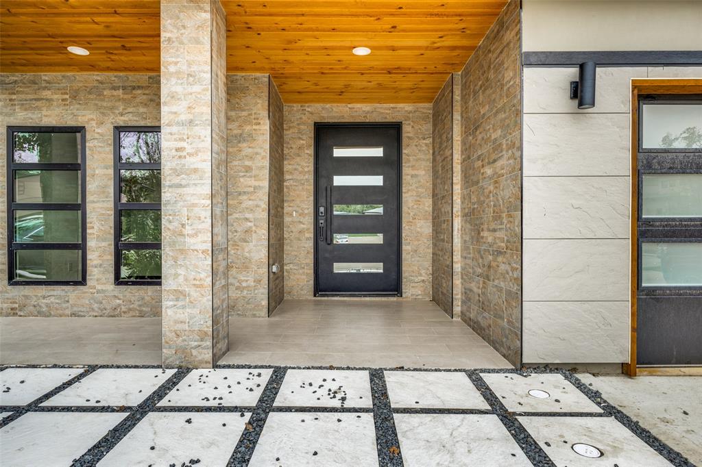 3050 Tall Oaks Court