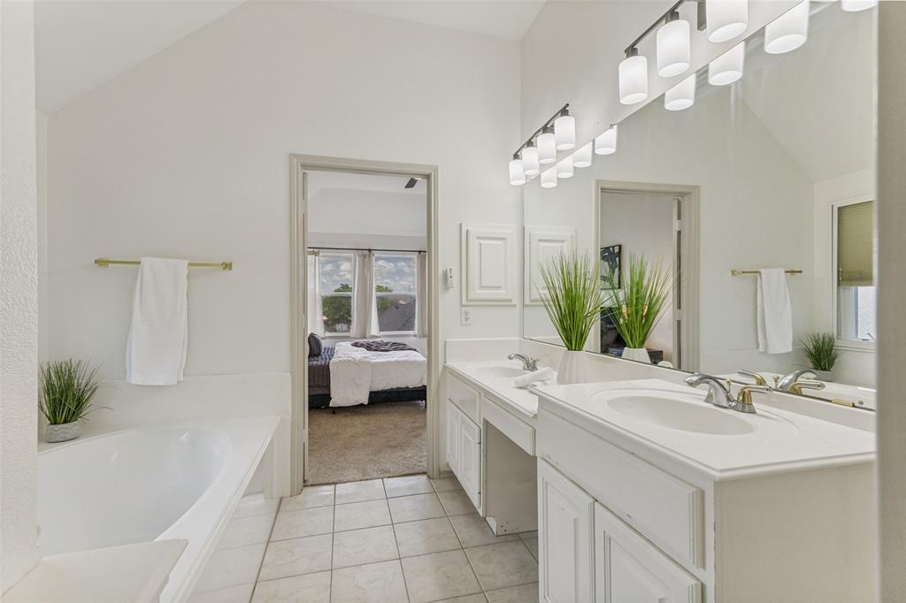 Hulen Bend Estates Add - Residential