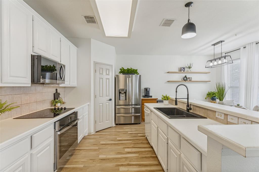 Hulen Bend Estates Add - Residential