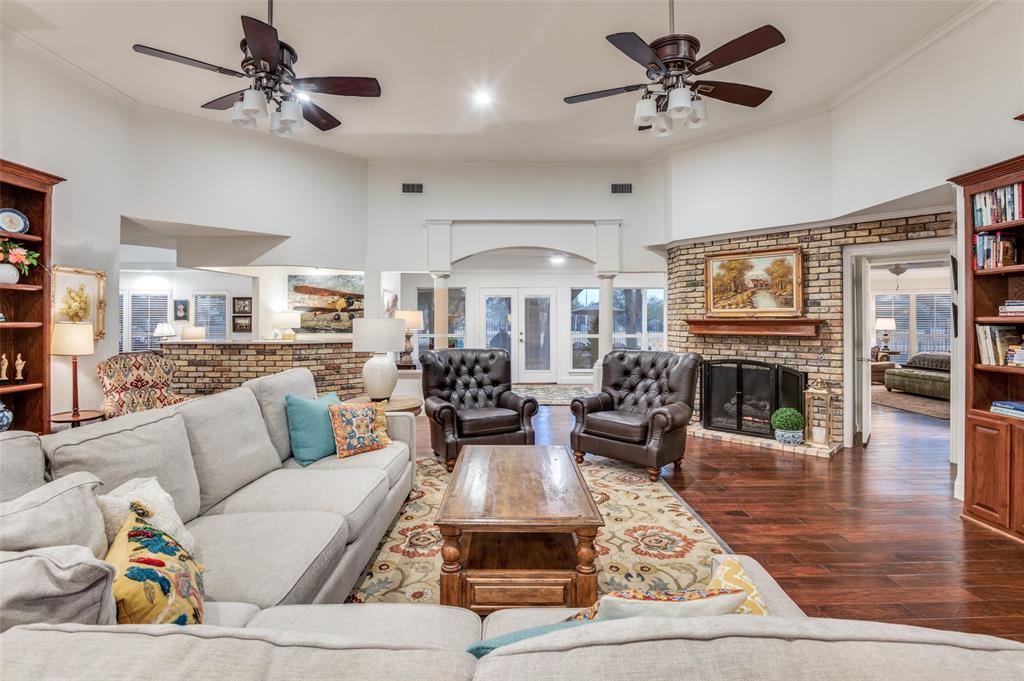 1114 Country Club Court