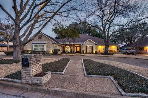 1114 Country Club Court Mansfield TX 76063