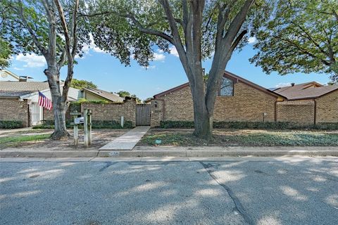 2216 Winter Sunday Way Arlington TX 76012