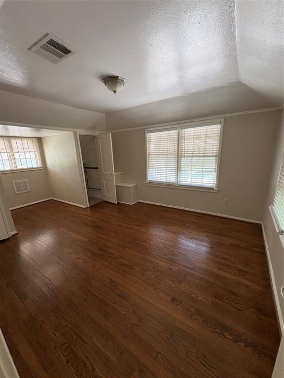 Dallas, Texas 75206, United States, 2 Bedrooms Bedrooms, ,2 BathroomsBathrooms,Residential,Active,186824