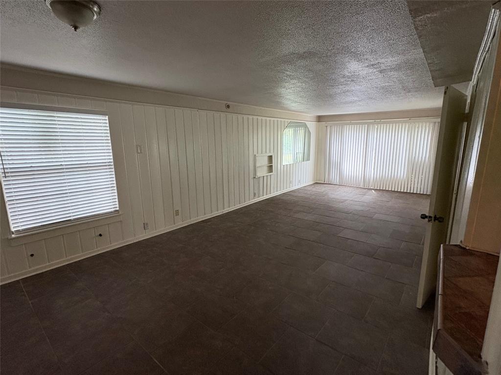 Dallas, Texas 75206, United States, 2 Bedrooms Bedrooms, ,2 BathroomsBathrooms,Residential,Active,186824