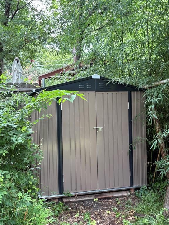 Dallas, Texas 75206, United States, 2 Bedrooms Bedrooms, ,2 BathroomsBathrooms,Residential,Active,186824