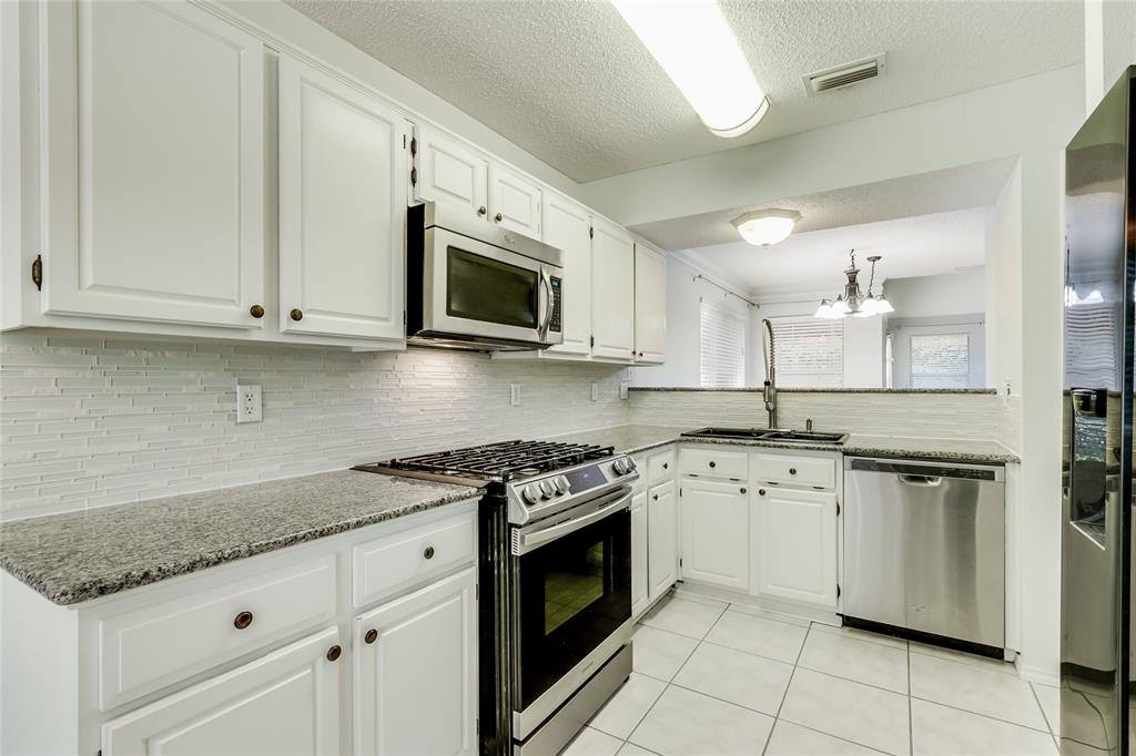 Grapevine, Texas 76051, United States, 3 Bedrooms Bedrooms, ,2 BathroomsBathrooms,Residential,Active,123129