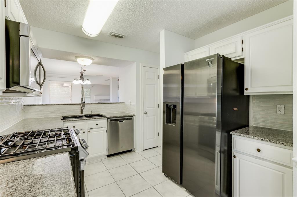 Grapevine, Texas 76051, United States, 3 Bedrooms Bedrooms, ,2 BathroomsBathrooms,Residential,Active,123129