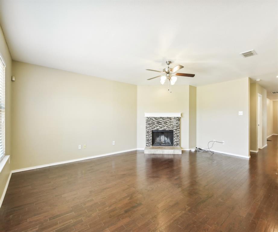 1729 Thorntree Lane