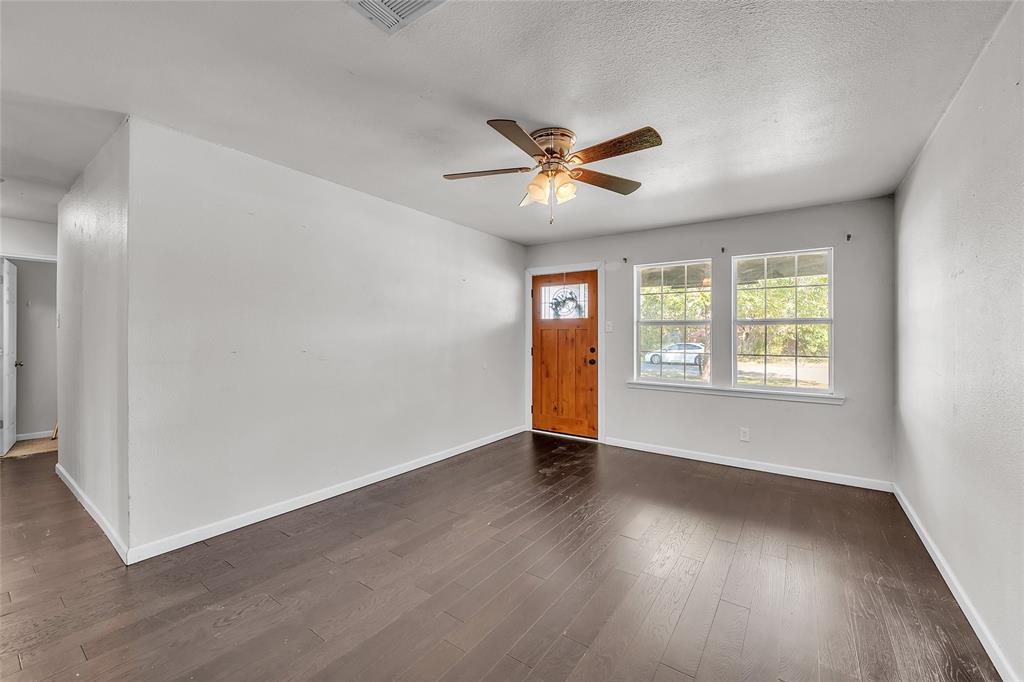 200 W Greenbriar Street