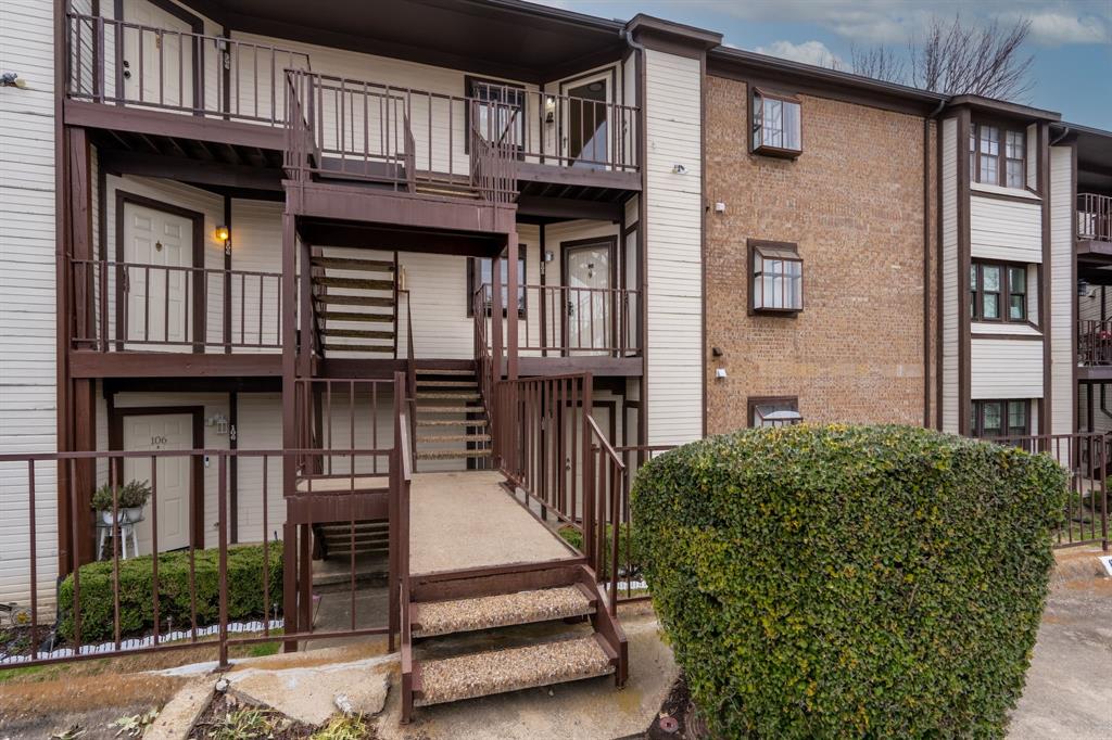 Photo of 205 Henry M Chandler Drive, Rockwall, TX 75032 (MLS # 21383999)