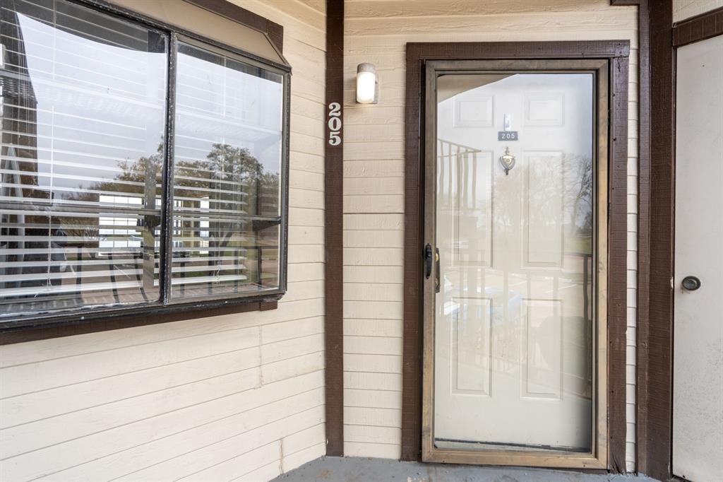 Photo of 205 Henry M Chandler Drive, Rockwall, TX 75032 (MLS # 21383999)