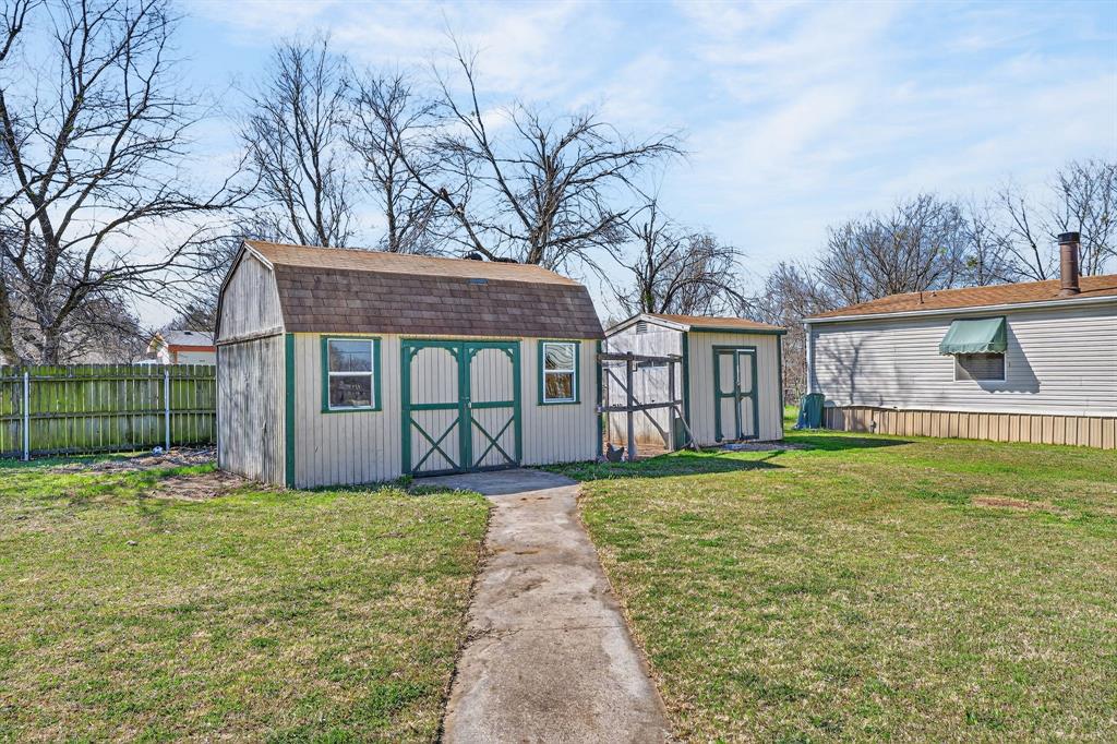 Lawn Terrace - Residential