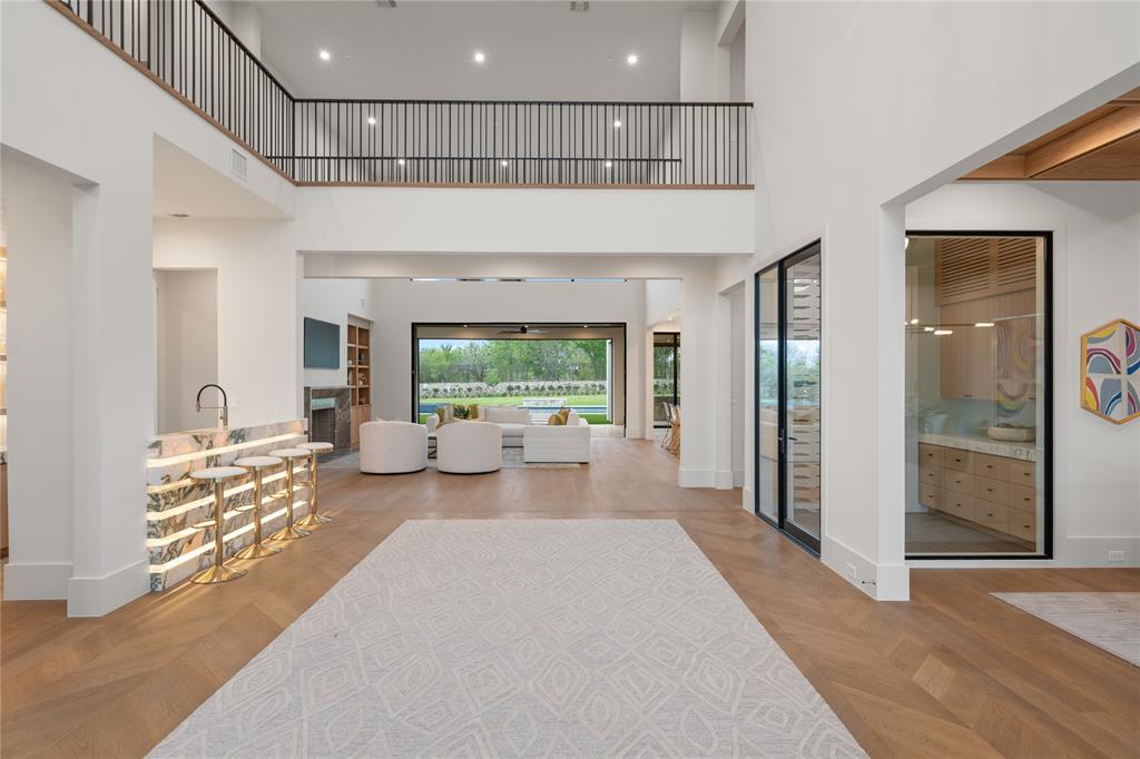 1194 Courtland Drive