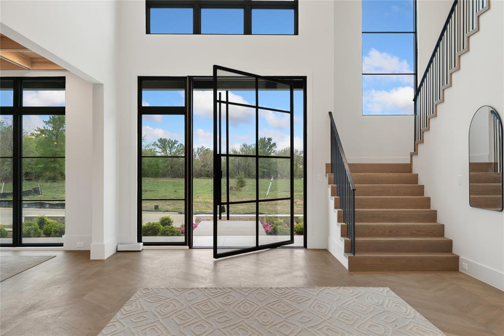 1194 Courtland Drive