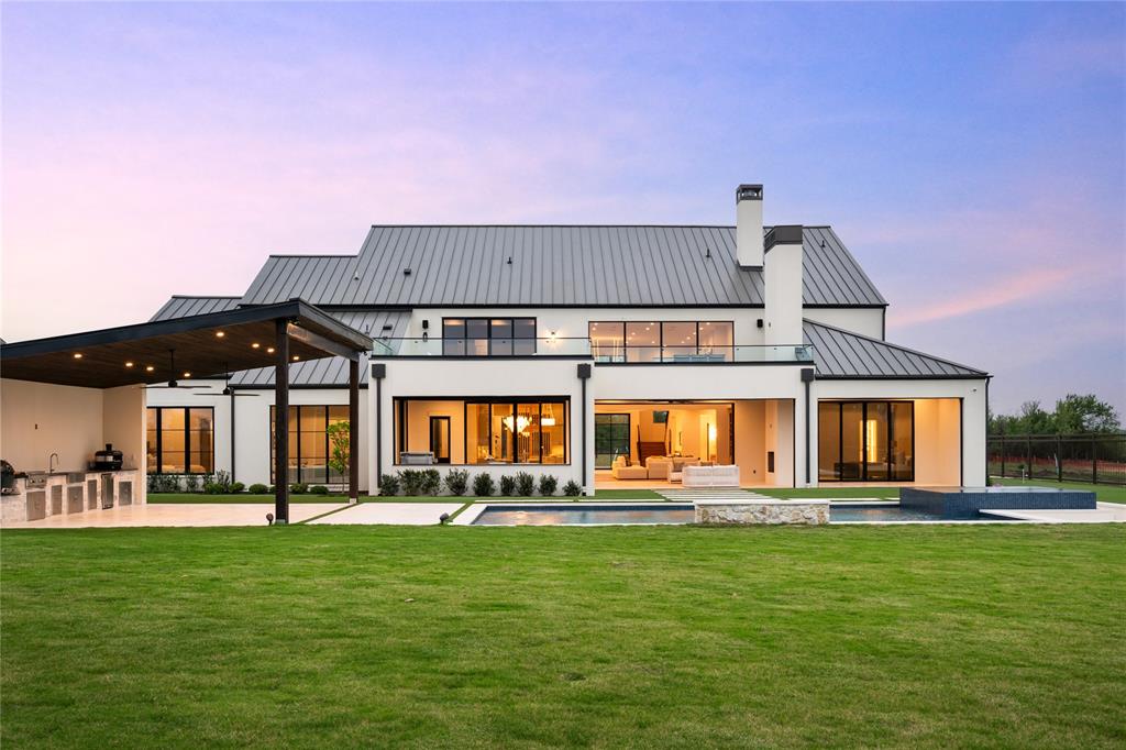 1194 Courtland Drive