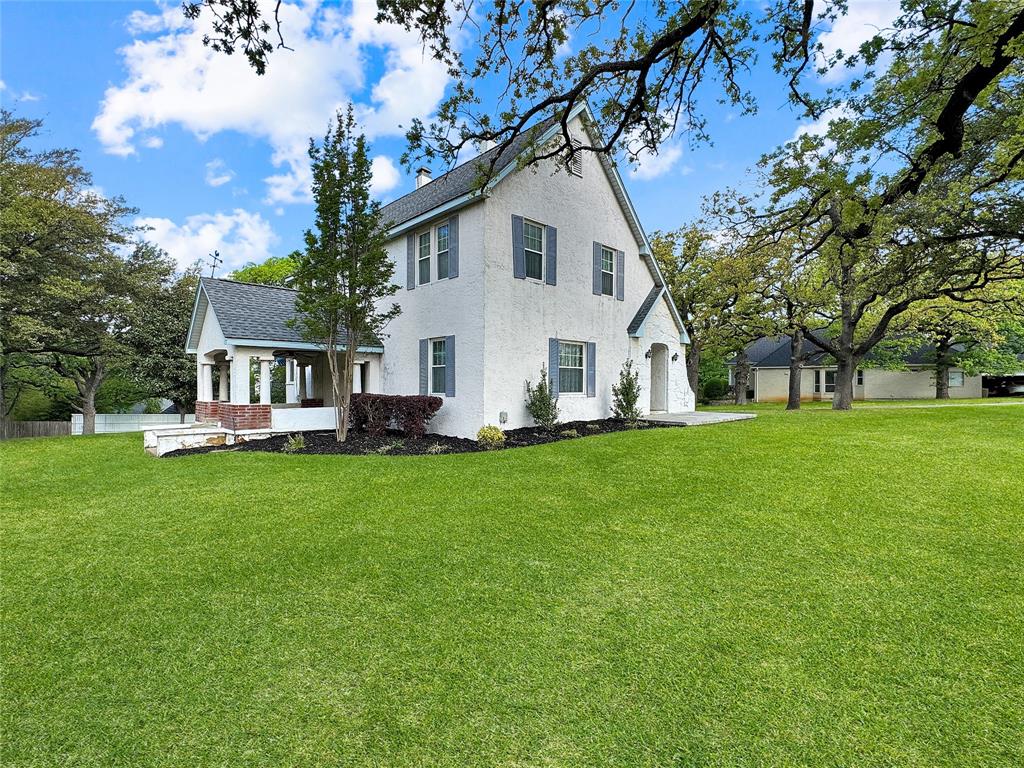 1205 Forest Ridge Drive