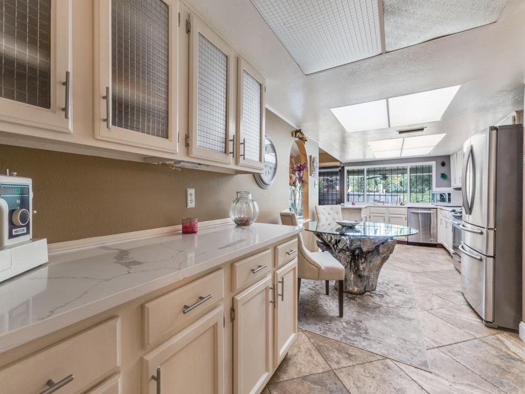 White Rock Village 01 - Residential