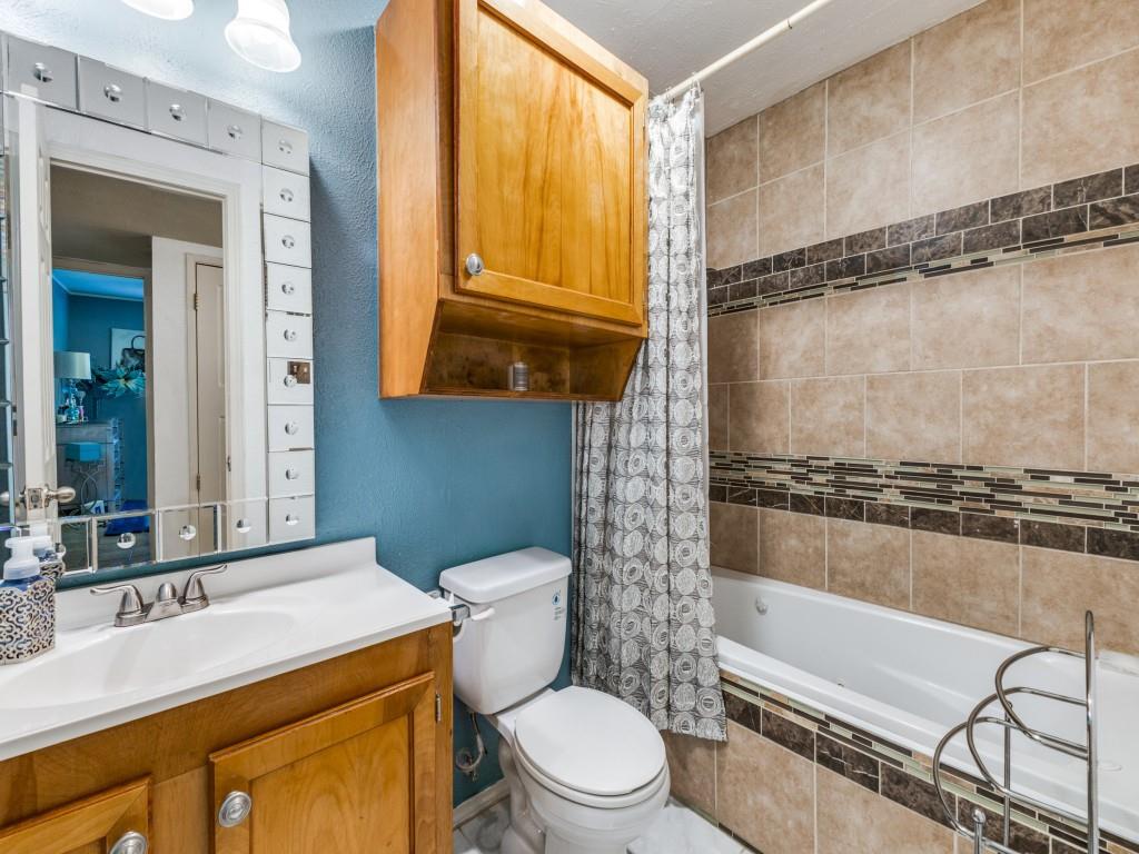 White Rock Village 01 - Residential