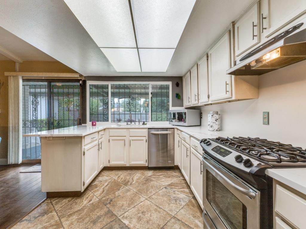 White Rock Village 01 - Residential