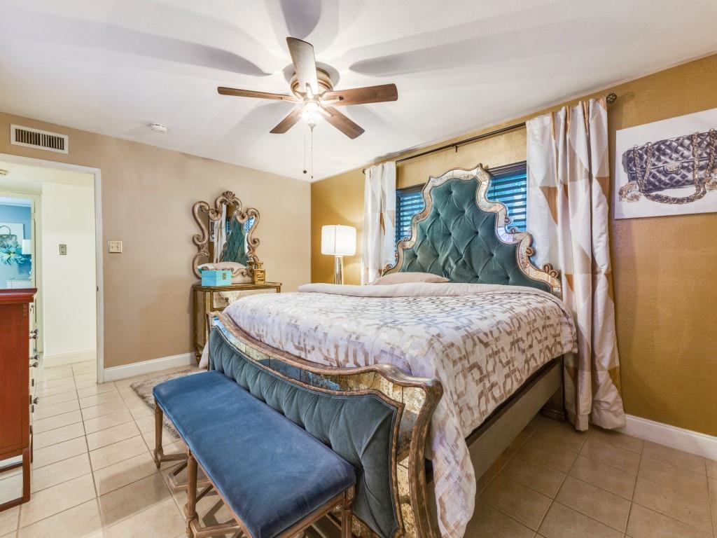 White Rock Village 01 - Residential