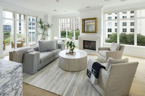 2555 N Pearl Street 505 Dallas TX 75201