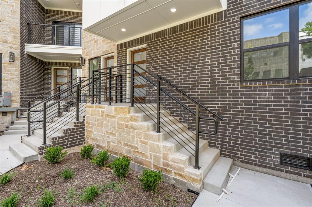 304 Golden Bell Lane
