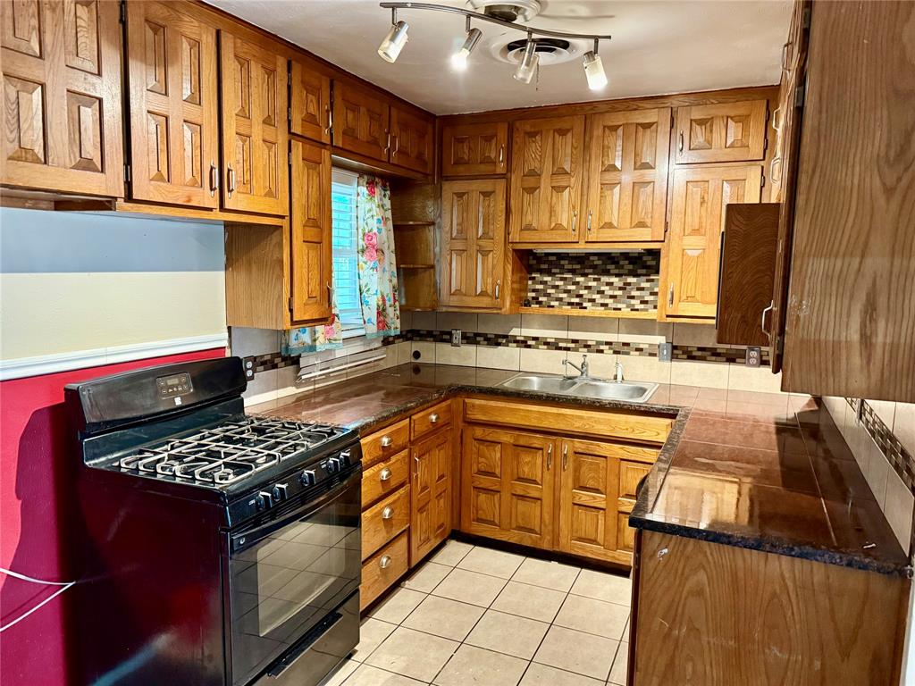 Arlington Park Add - Residential Lease