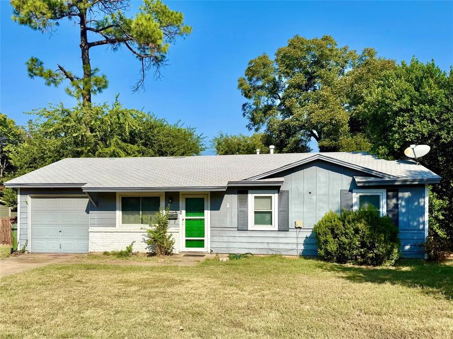 Charming home in well established area with gorgeous trees. Located near Hill Elementary. Large backyard and covered back porch. 3 bedrooms with half bath in primary bedroom.