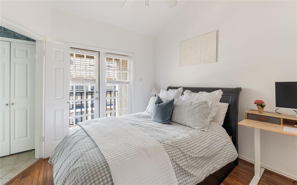 Lovers Lane Condos Ph I - IV - Residential