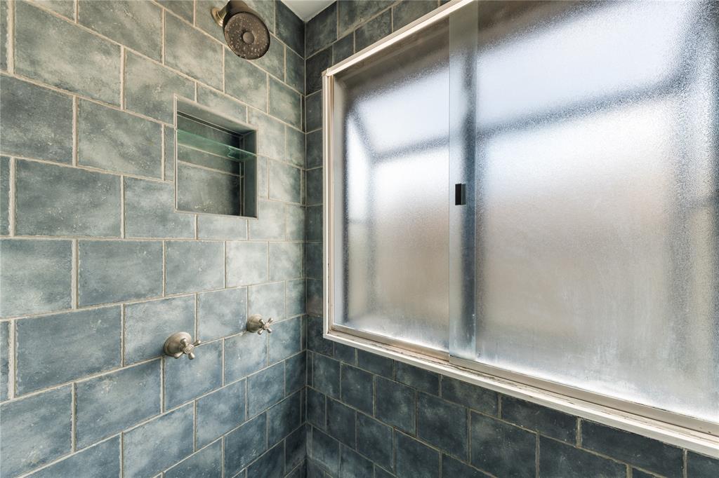 Lovers Lane Condos Ph I - IV - Residential