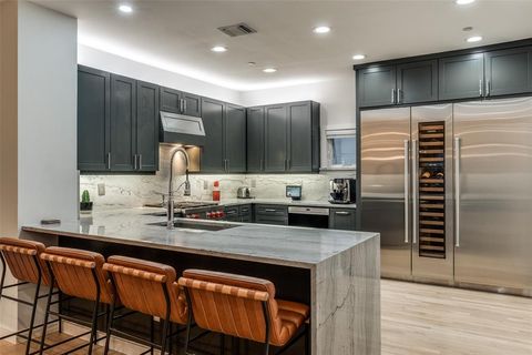 4223 Buena Vista Street 2 Dallas TX 75205