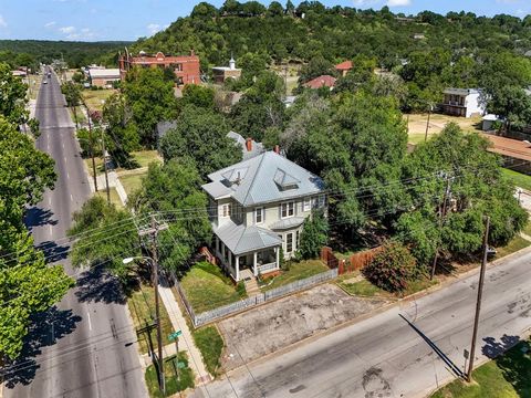 A home in Mineral Wells