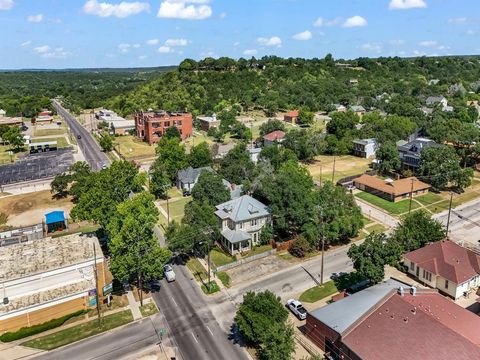 A home in Mineral Wells